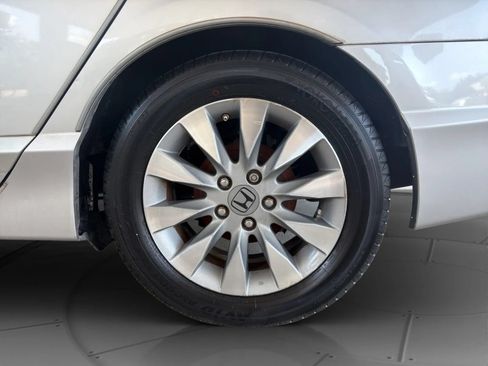 Used 2010 Honda Civic LX image 25
