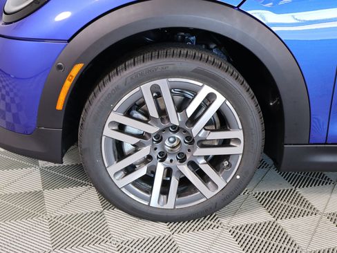 New 2026 MINI Cooper 2-Door Hardtop FWD image 17