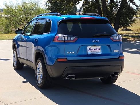 Used 2022 Jeep Cherokee Latitude Lux AWD/4WD image 6