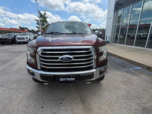 Used 2017 Ford F150 XLT w/ Equipment Group 302A Luxury AWD/4WD image 6