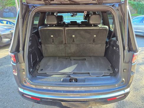 Used 2022 Jeep Wagoneer Series II AWD/4WD image 14