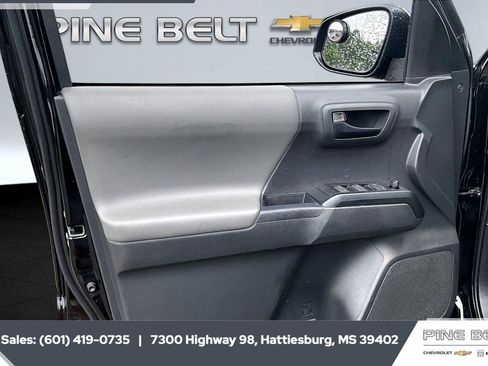 Used 2023 Toyota Tacoma SR AWD/4WD image 18