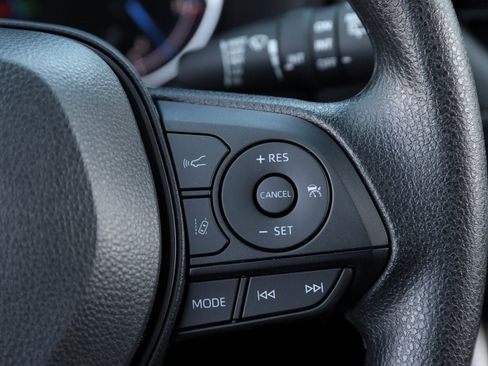 Certified 2025 Toyota RAV4 XLE image 24