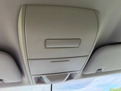 Used 2018 Dodge Grand Caravan SE w/ UConnect Hands-Free Group FWD image 28