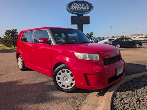 Used 2009 Scion xB w/ Release Series 6.0 FWD image 2