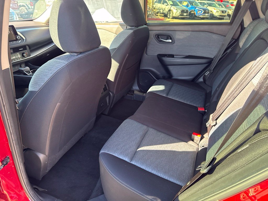Used 2023 Nissan Rogue SV FWD image 13