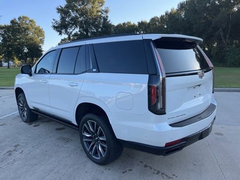 Used 2024 Cadillac Escalade Sport Platinum w/ Heavy-Duty Trailer Package image 4