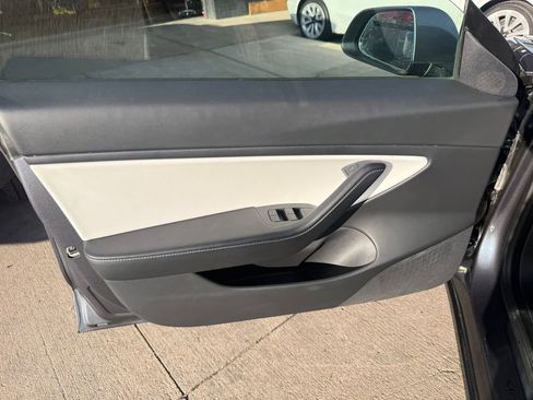Used 2021 Tesla Model 3 Long Range image 21