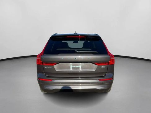Used 2023 Volvo XC60 B5 Core AWD/4WD image 6