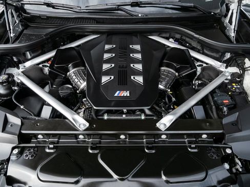 Used 2025 BMW X7 M60i image 36