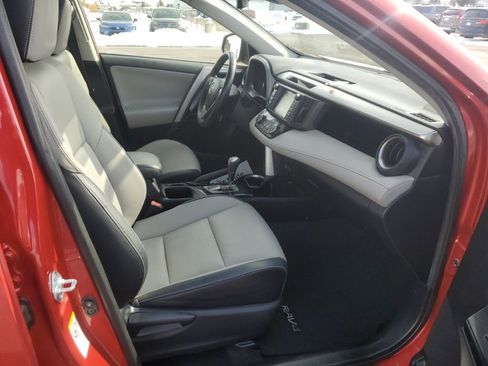 Used 2016 Toyota RAV4 Limited image 33