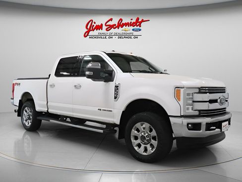 Used 2017 Ford F350 Lariat w/ Lariat Ultimate Package AWD/4WD image 2