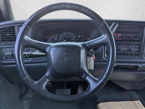 Used 2002 Chevrolet Silverado 2500 LS w/ Electrical Convenience Pkg AWD/4WD image 14