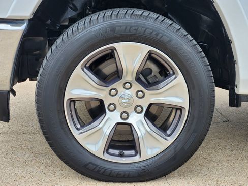 Used 2022 RAM 1500 Laramie AWD/4WD image 22