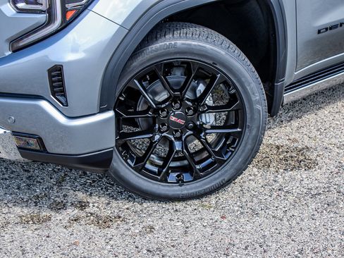 New 2026 GMC Sierra 1500 Denali w/ Denali Reserve Package AWD/4WD image 10
