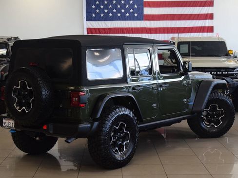 Used 2022 Jeep Wrangler Unlimited Rubicon 4xe w/ Cold Weather Group AWD/4WD image 18