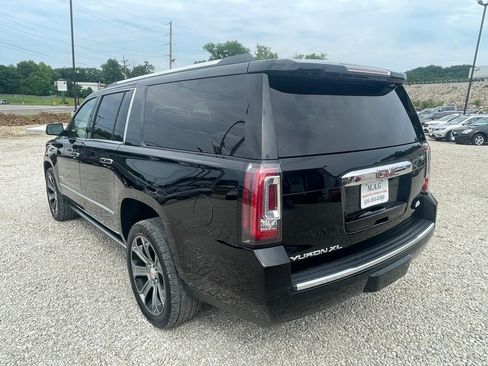 Used 2017 GMC Yukon XL Denali w/ Open Road Package AWD/4WD image 3