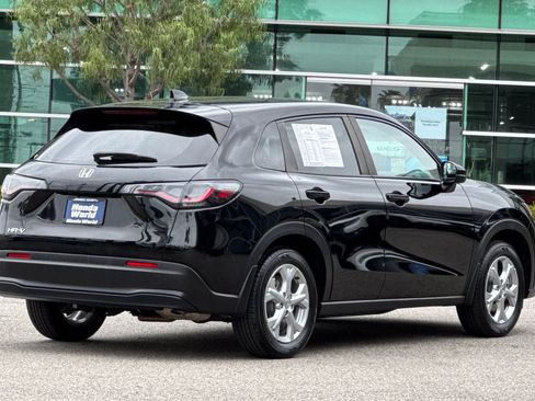 Certified 2023 Honda HR-V LX image 4