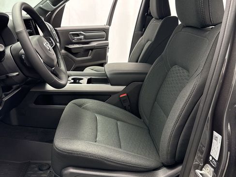 New 2026 RAM 1500 Big Horn w/ Night Edition AWD/4WD image 9