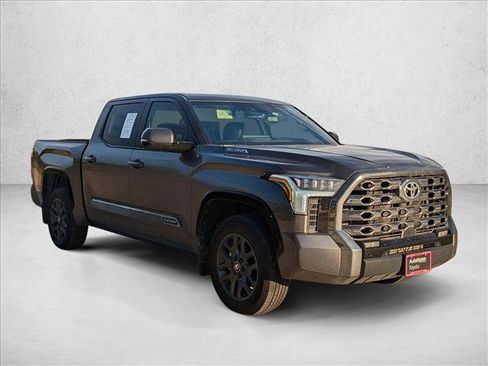 Used 2025 Toyota Tundra Platinum image 3