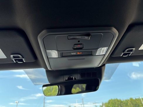 Certified 2026 Toyota Tacoma SR5 AWD/4WD image 28