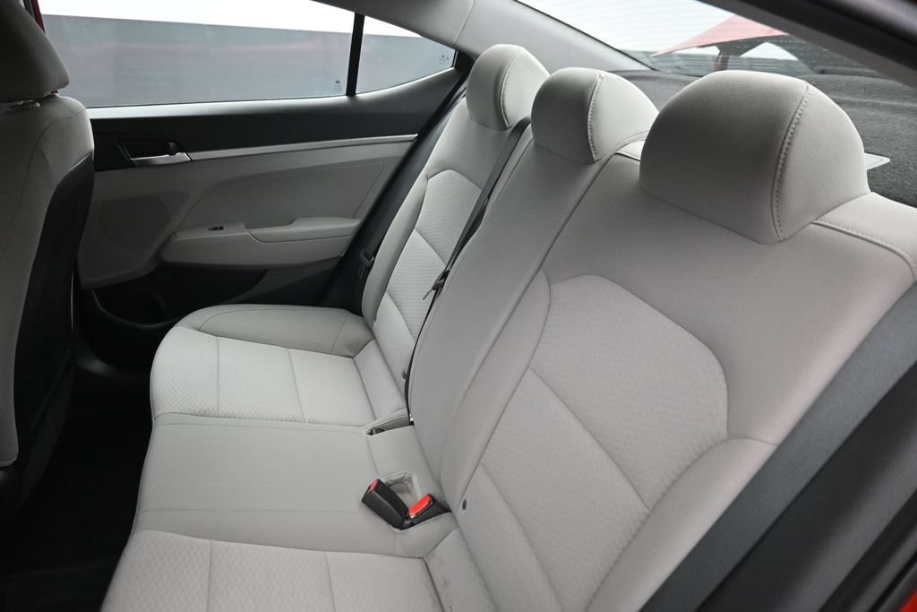 Used 2019 Hyundai Elantra SE FWD image 23