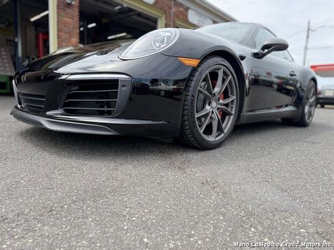 Used 2019 Porsche 911 Carrera T RWD image 9