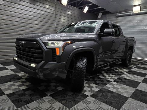 Used 2025 Toyota Tundra SR5 w/ SR5 Convenience Package AWD/4WD image 40