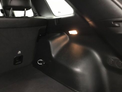 Used 2022 Jeep Cherokee Trailhawk image 18