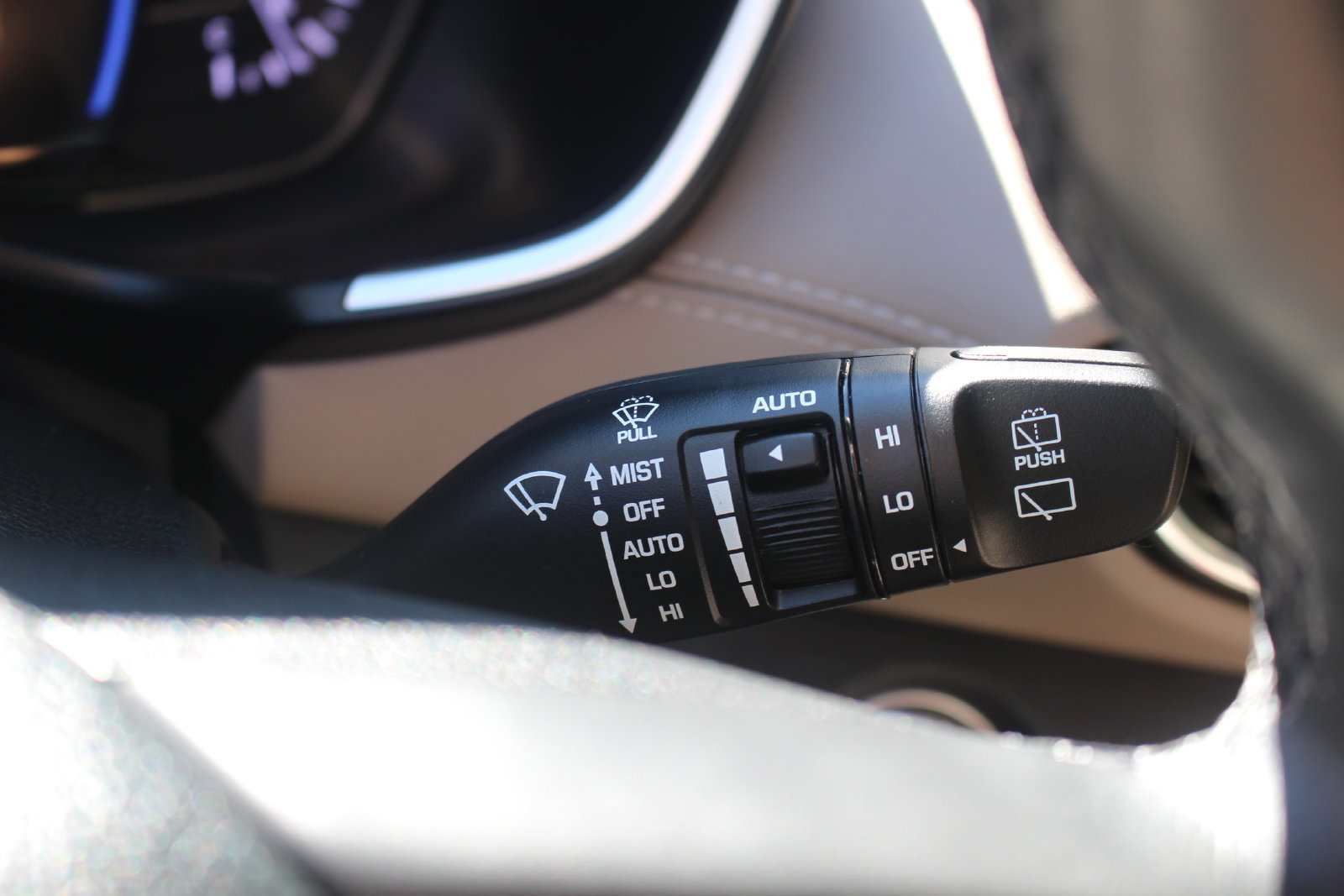 Used 2020 Hyundai Santa Fe Limited FWD image 24