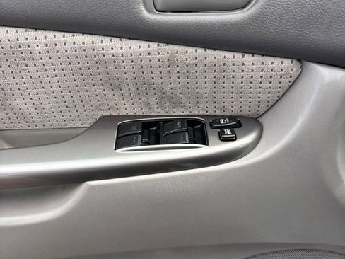 Used 2008 Toyota Sienna LE image 29