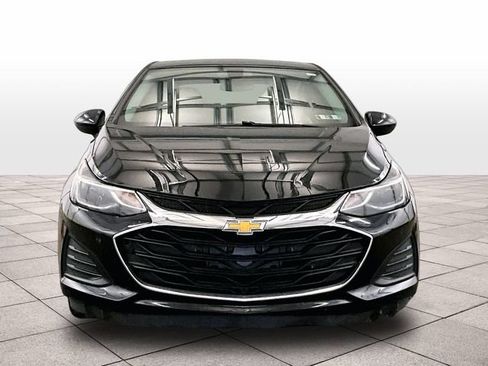 Used 2019 Chevrolet Cruze LT FWD image 3