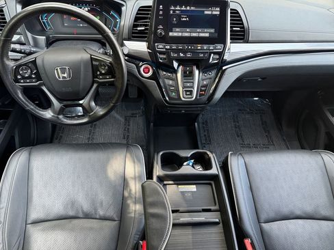 Used 2023 Honda Odyssey Elite image 11