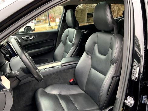 Used 2018 Volvo XC60 T6 Inscription w/ Convenience Package image 9