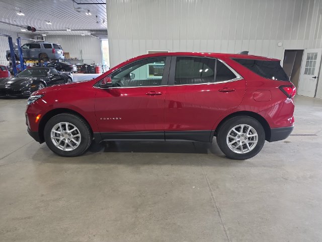 Used 2024 Chevrolet Equinox LT AWD/4WD image 5