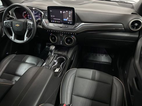 Used 2024 Chevrolet Blazer Premier w/ Enhanced Convenience Package AWD/4WD image 11