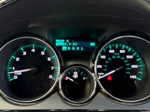 Used 2016 Buick Enclave Leather AWD/4WD image 30