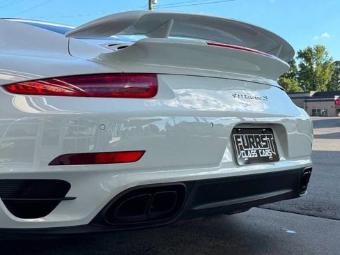 Used 2015 Porsche 911 Turbo S image 8