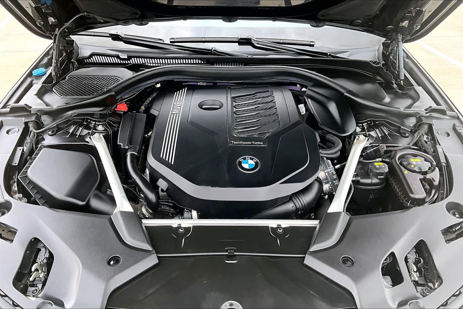 Used 2022 BMW 540i w/ M Sport Package RWD image 30