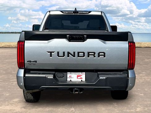 Used 2022 Toyota Tundra SR5 w/ SR5 Premium Package AWD/4WD image 5