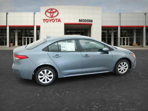 New 2026 Toyota Corolla LE FWD image 18