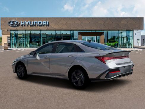 New 2026 Hyundai Elantra SEL Sport Premium w/ Cargo Package FWD image 4