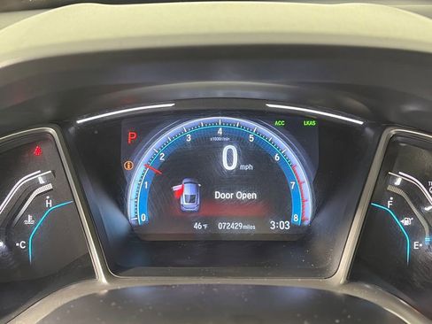 Used 2017 Honda Civic Touring image 14