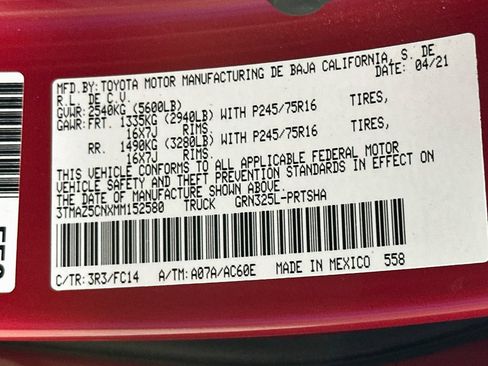 Used 2021 Toyota Tacoma SR5 RWD image 35