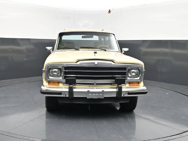 Used 1988 Jeep Grand Wagoneer AWD/4WD image 2