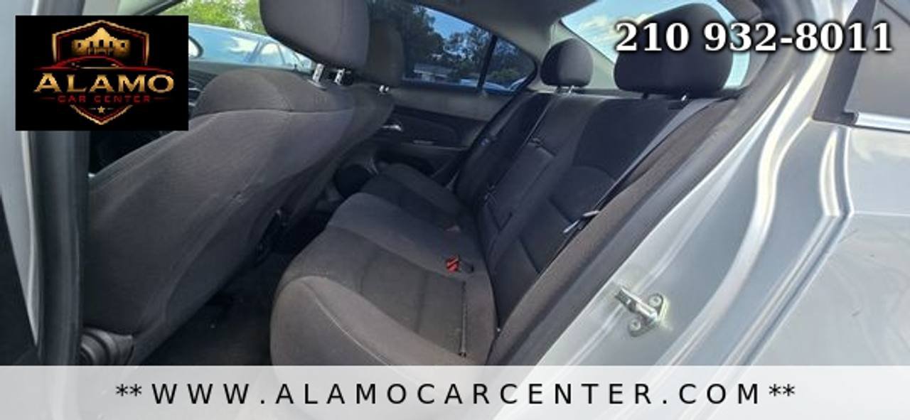 Used 2015 Chevrolet Cruze LT FWD image 28