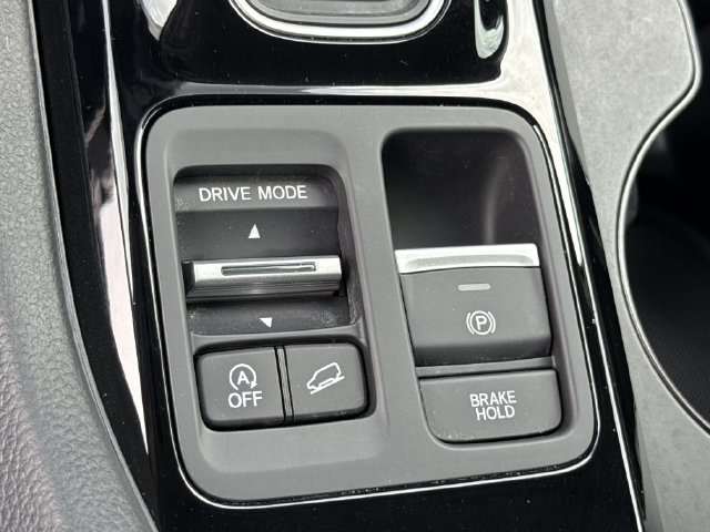 Used 2025 Honda Pilot EX-L image 32