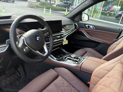Used 2026 BMW X5 xDrive40i AWD/4WD image 10