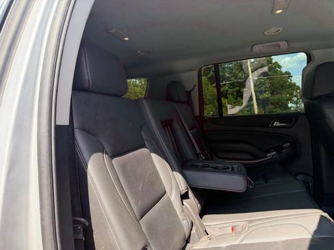 Used 2019 GMC Yukon XL SLT AWD/4WD image 47