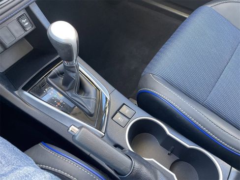 Used 2017 Toyota Corolla SE image 20